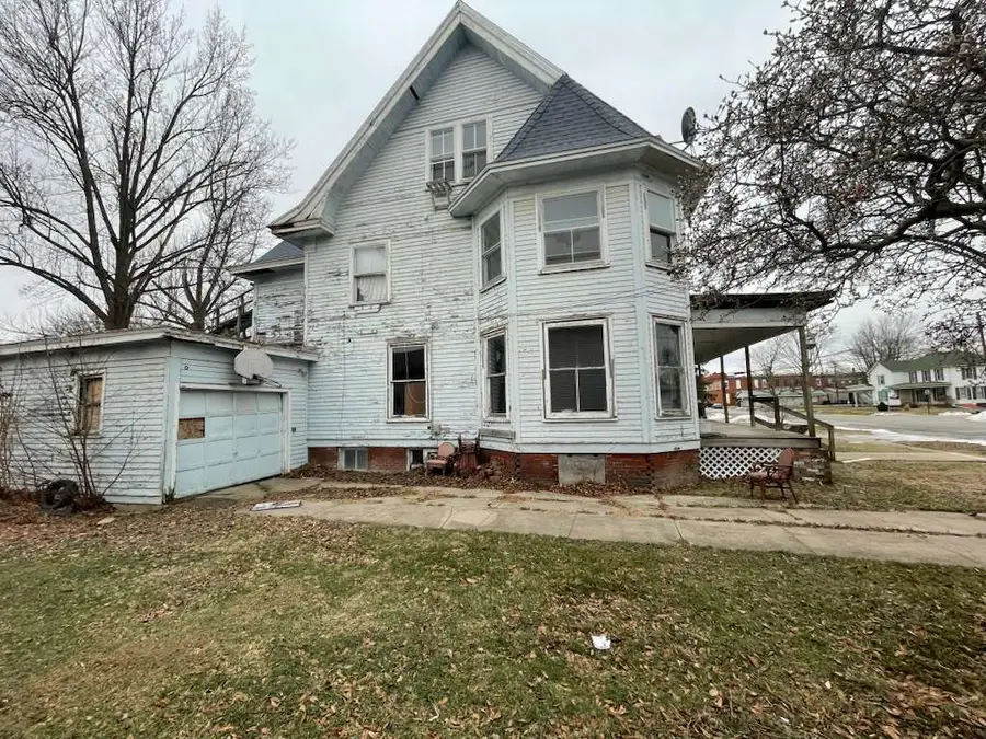 203 E Washington Street, Avon, IL 61415 - #2