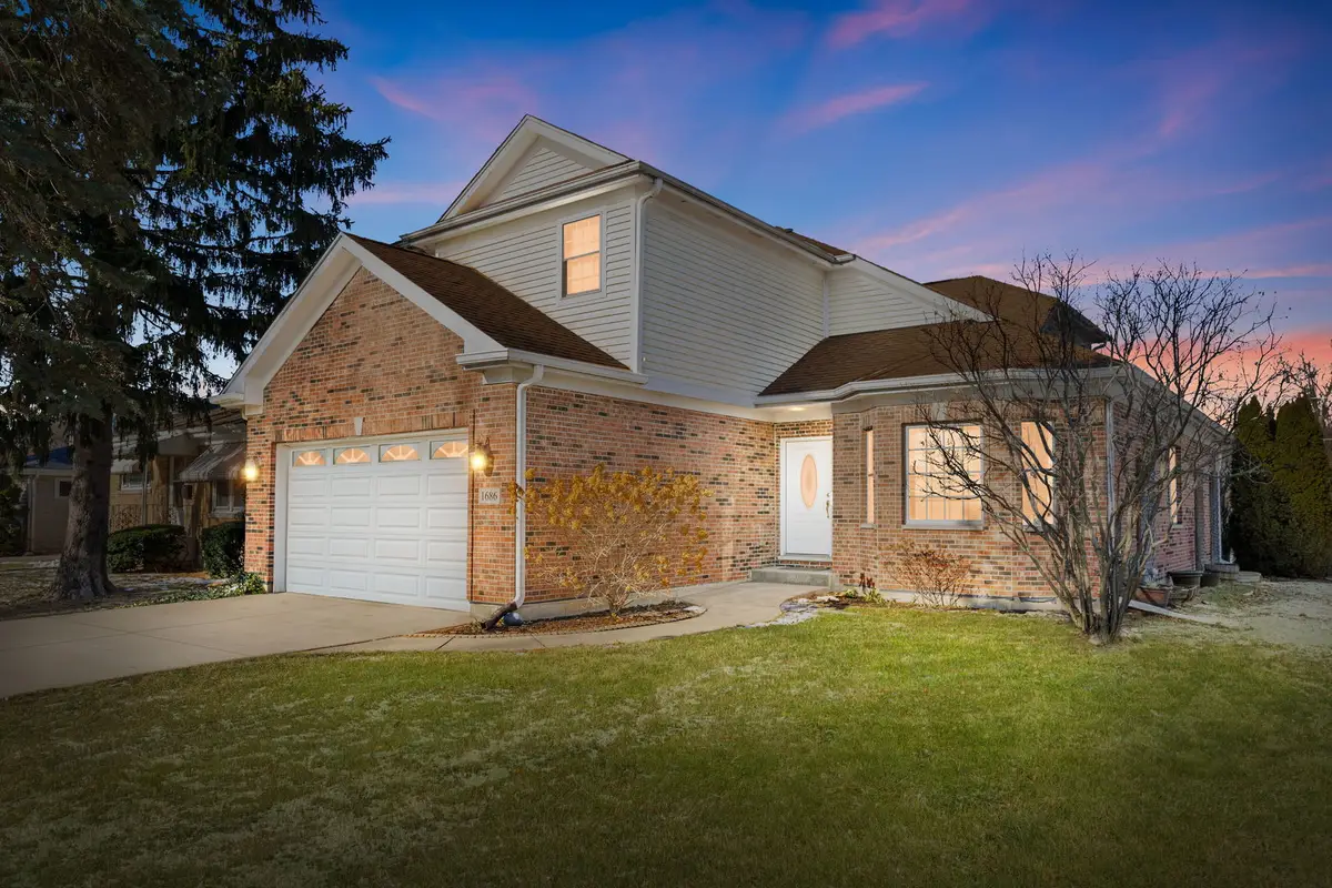 1686 Greenleaf Avenue, Des Plaines, IL 60018 - Image #1