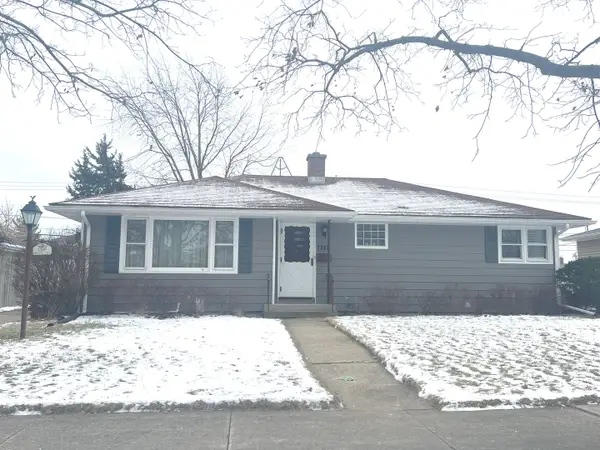 2305 W Grove Avenue, Waukegan, IL 60085