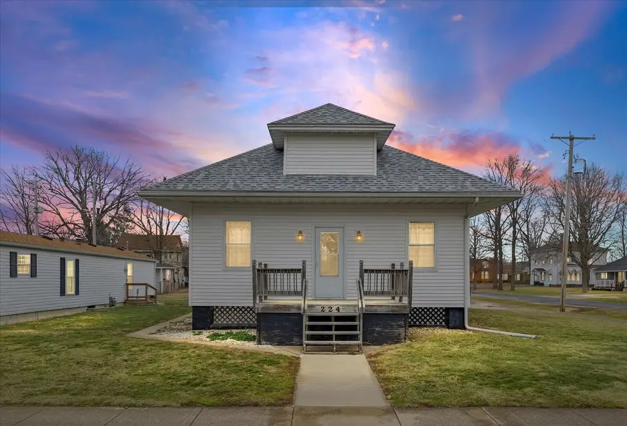 224 E Holden Street, Tolono, IL 61880 - Image #2