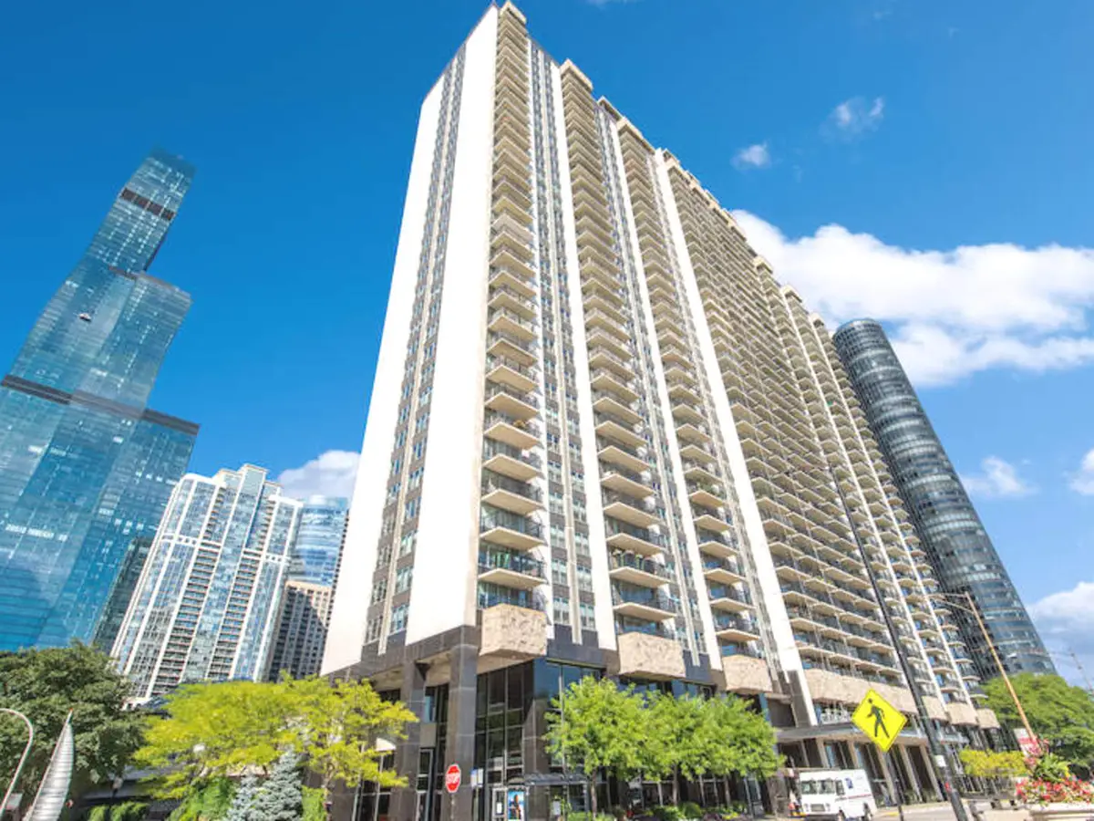 400 E Randolph Street #1804, Chicago, IL 60601 - Image #1