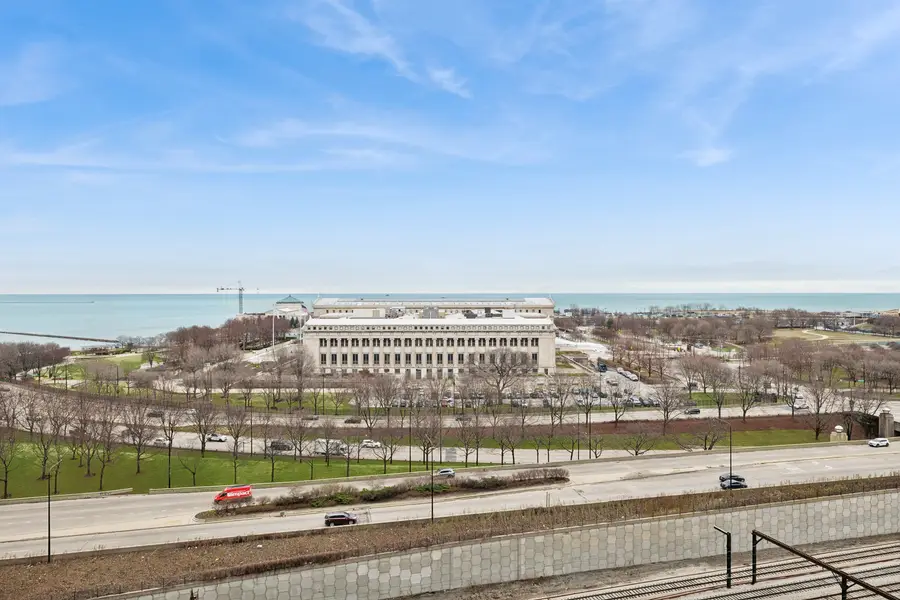 1235 S Prairie Avenue #1303, Chicago, IL 60605 - Image #2