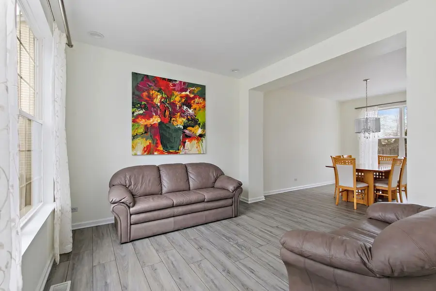 2803 Hidden Valley Court, Carpentersville, IL 60110 - Image #3