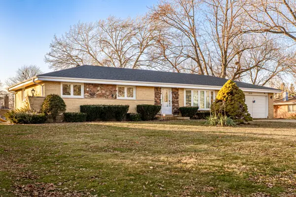 1436 Greenview Court, Schaumburg, IL 60193