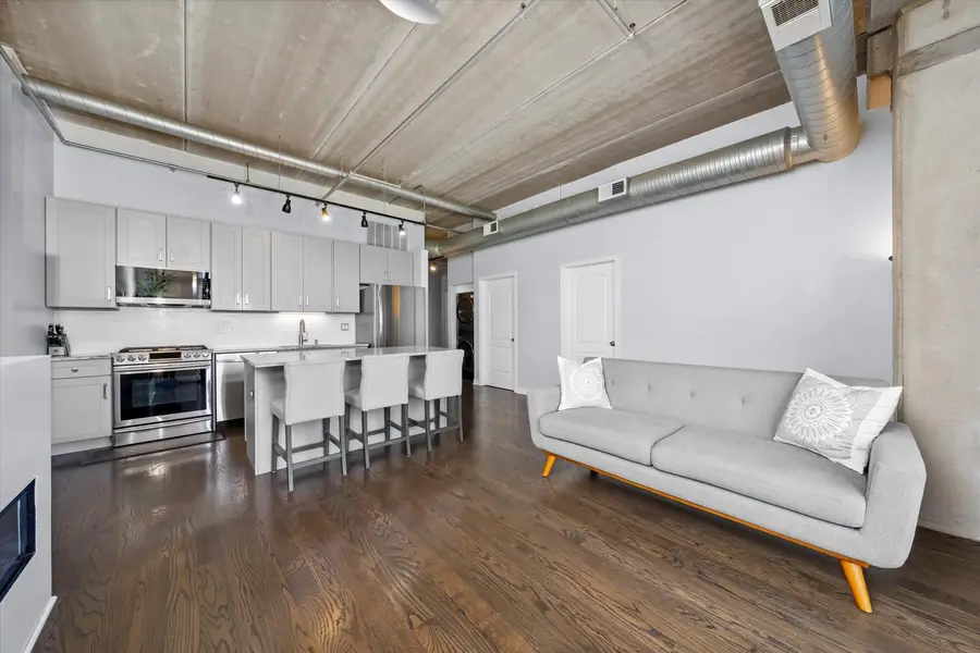 811 W 15th Place #709, Chicago, IL 60608 - Image #2