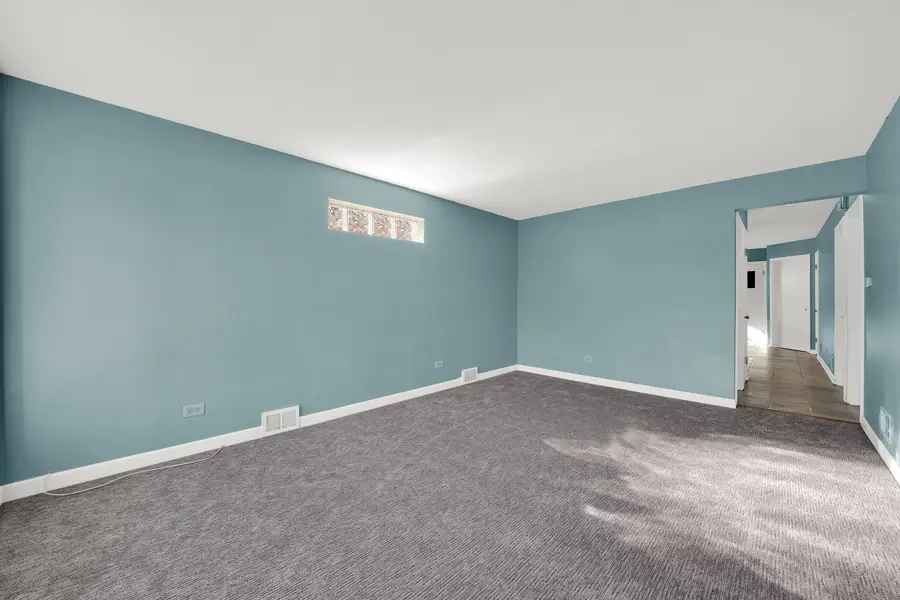 5630 S Melvina Avenue, Chicago, IL 60638 - Image #3