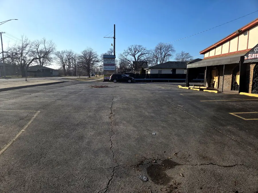 8300 W 107th Street, Palos Hills, IL 60465 - Image #2