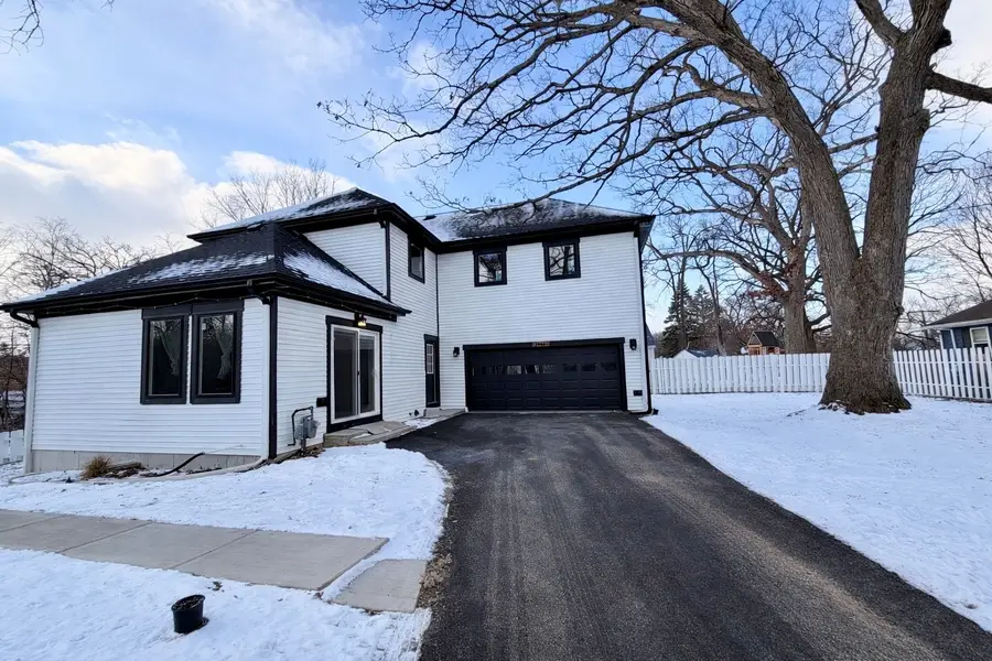 1480 Raymond Street Raymond Street, South Elgin, IL 60177 - Image #3