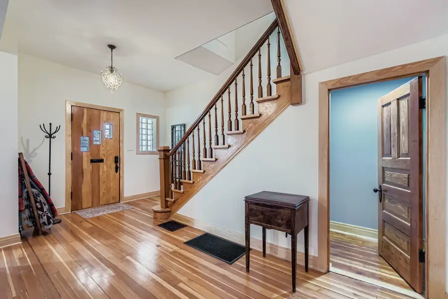 4237 N Avers Avenue, Chicago, IL 60618 - Image #3