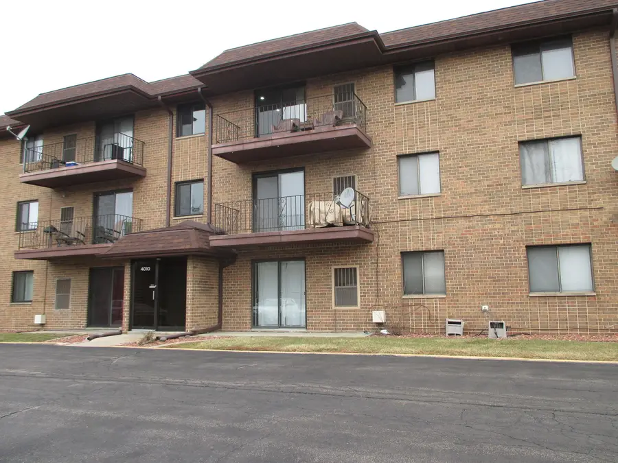 4010 150th Street #10, Midlothian, IL 60445 - Image #2