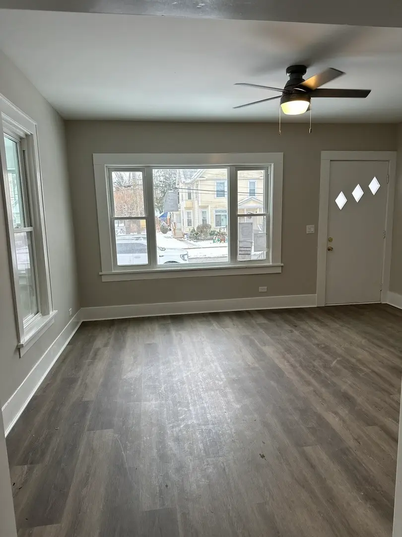 231-233 Williams Street, Aurora, IL 60506 - Image #2