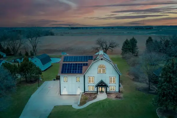 9439 Corneils Road, Bristol, IL 60512