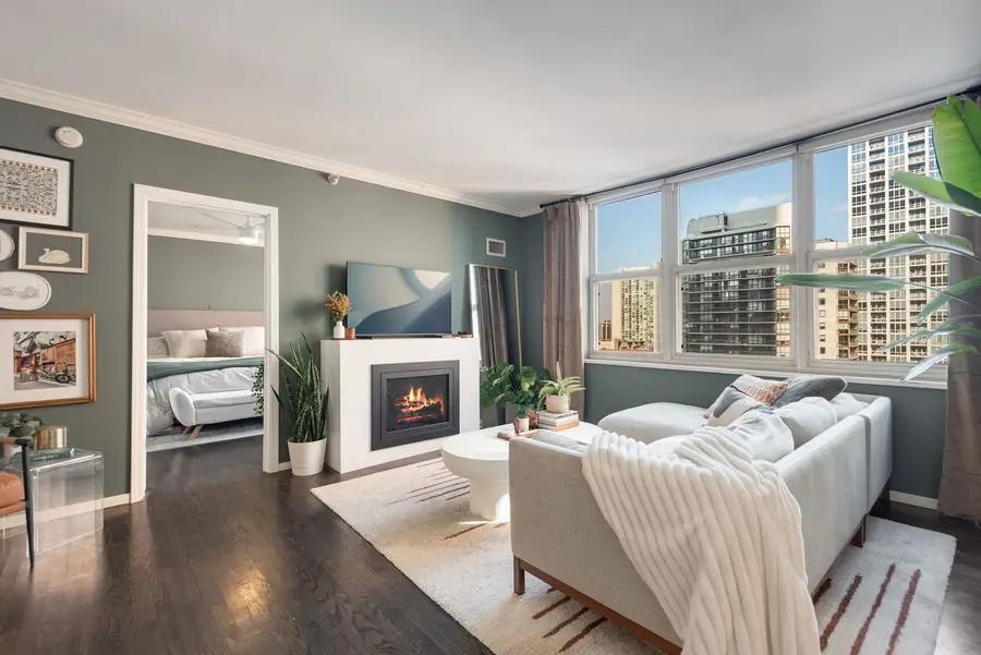 21 W Chestnut Street #1605, Chicago, IL 60610 - Image #2