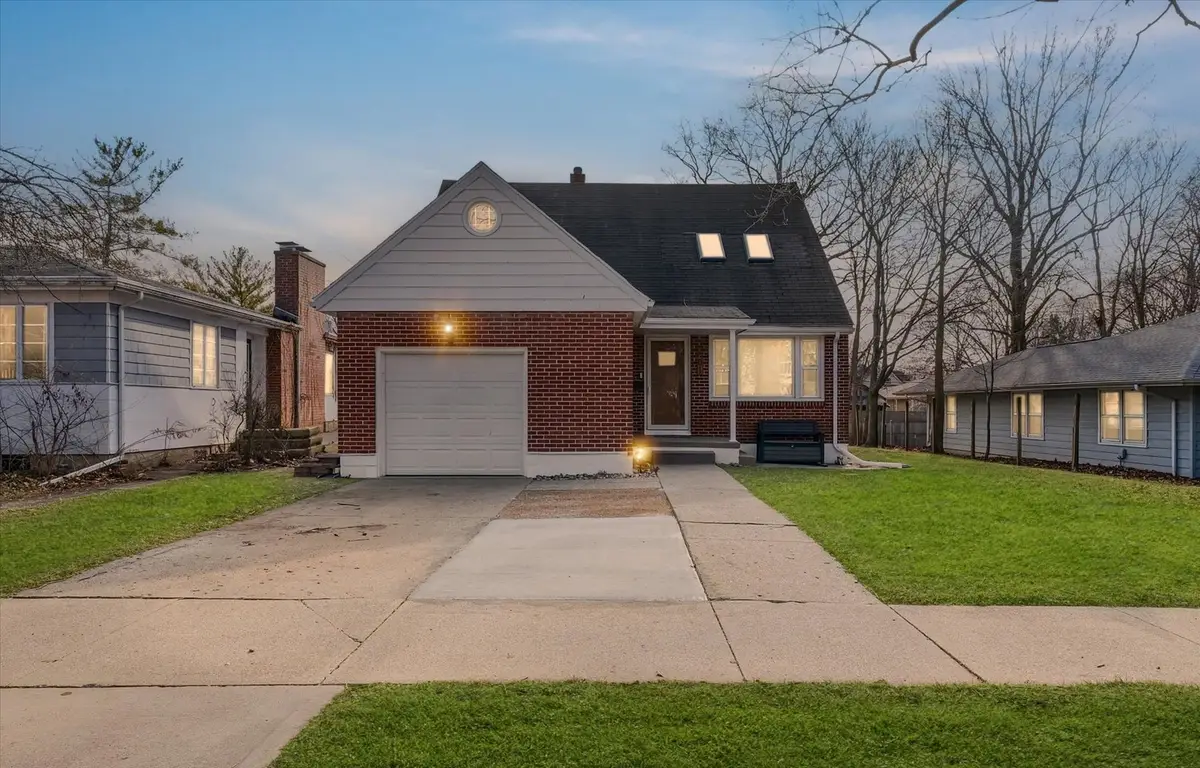 801 W Clark Street, Champaign, IL 61820 - #1