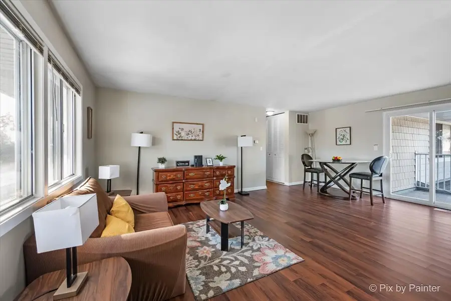 6207 Kit Carson Drive #6207, Hanover Park, IL 60133 - Image #2