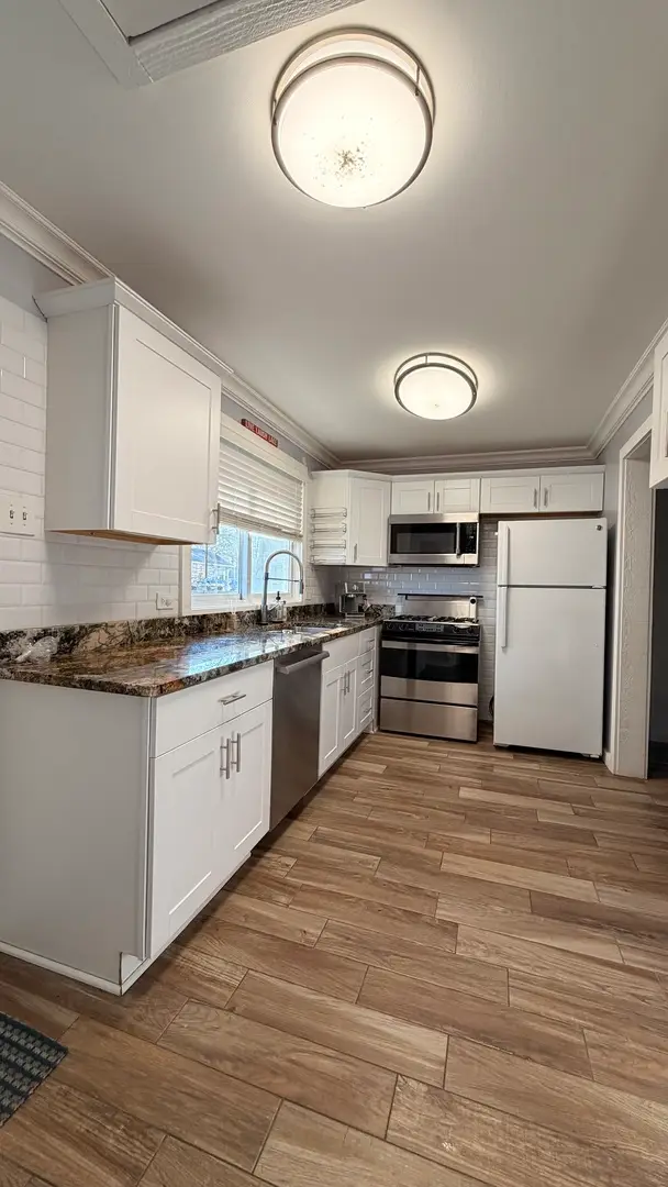 28048 N Hickory Lane, Wauconda, IL 60084 - Image #3