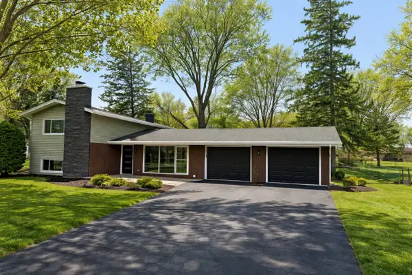 126 Rosedale Court, Bloomingdale, IL 60108