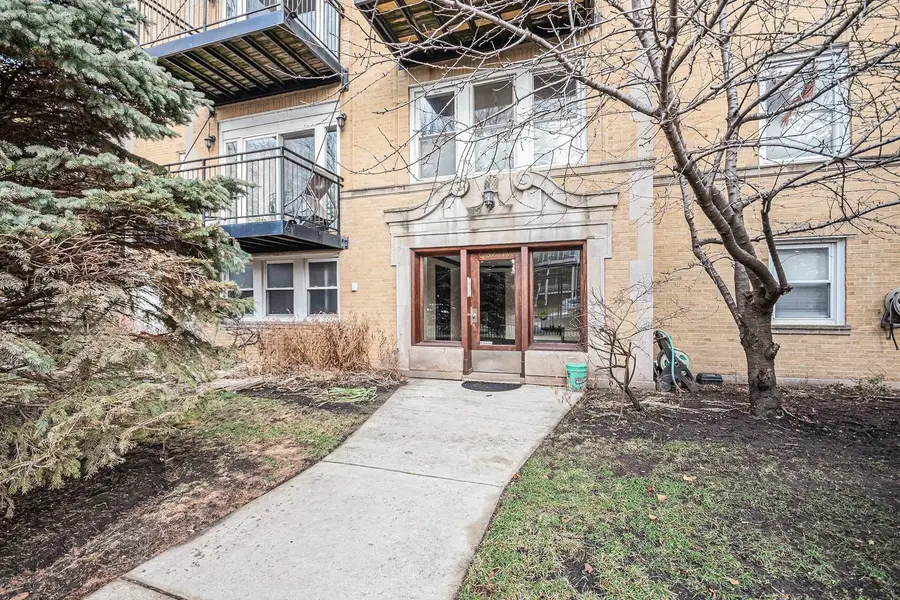 2008 W Greenleaf Avenue #3W, Chicago, IL 60645 - Image #2