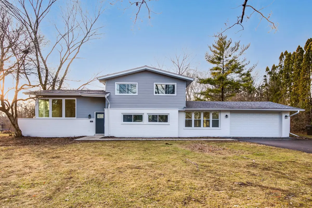 2233 Heathercliff Drive, Green Oaks, IL 60048 - #1