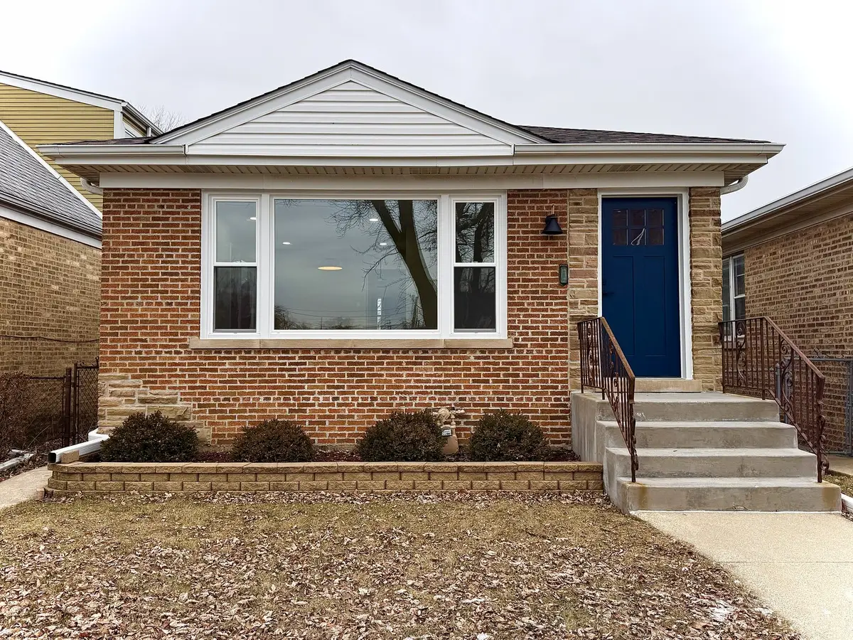 4850 W Foster Avenue, Chicago, IL 60630 - Image #1