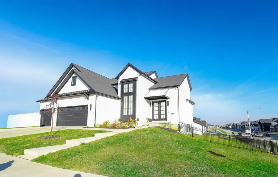 1112 Bell Grove Lane, Bloomington, IL 61705 - Image #2