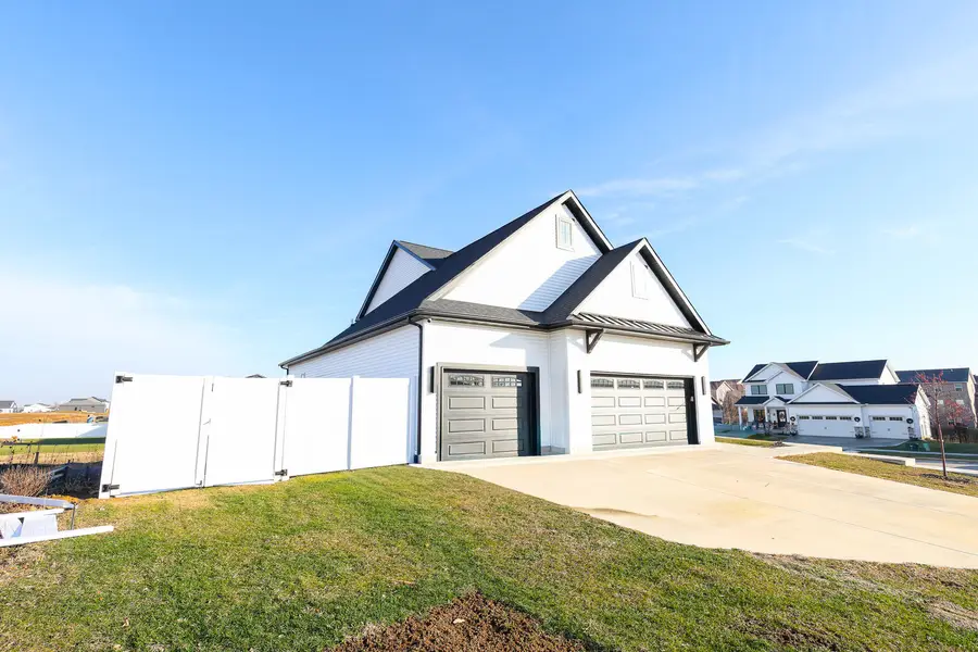 1112 Bell Grove Lane, Bloomington, IL 61705 - Image #3