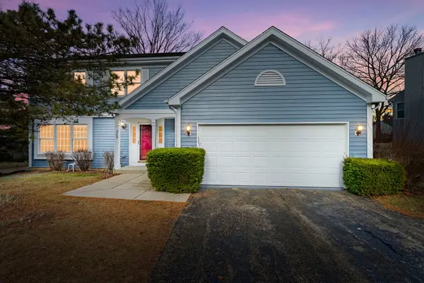 608 Carriage Hill Road, Island Lake, IL 60042