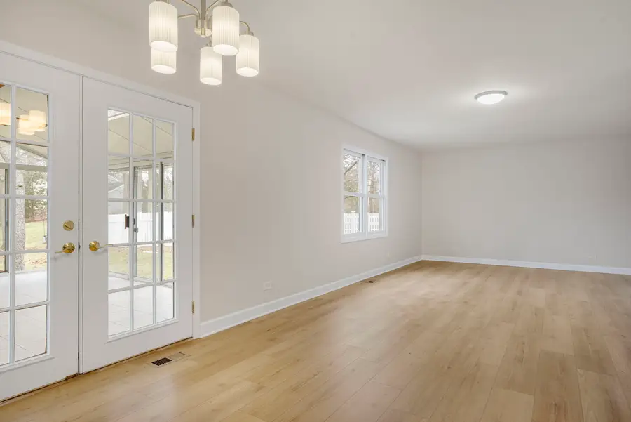 608 Carriage Hill Road, Island Lake, IL 60042 - Image #3