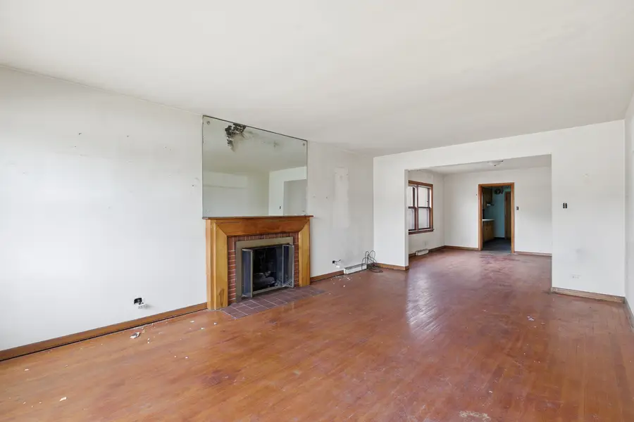 11721 S Maplewood Avenue, Chicago, IL 60655 - Image #2