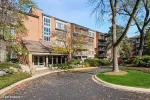 22 Park Lane #220, Park Ridge, IL 60068