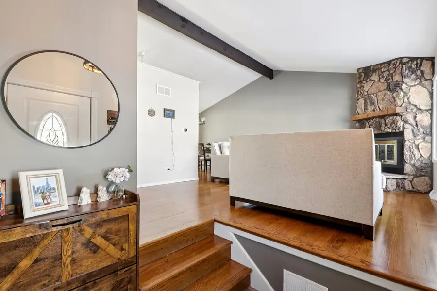 2311 Carriage Lane, Lindenhurst, IL 60046 - Image #3