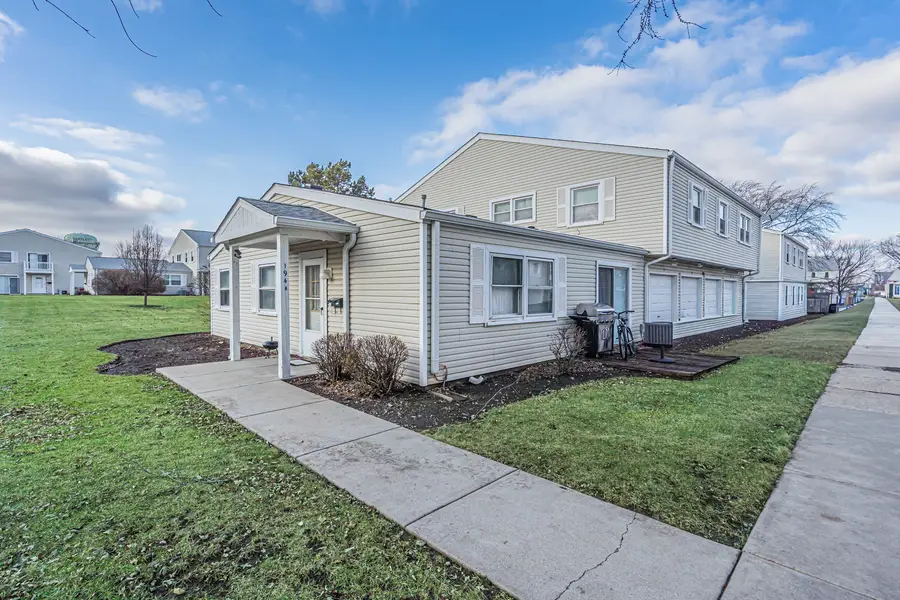 194 Robert Court #A, Bartlett, IL 60103 - Image #2