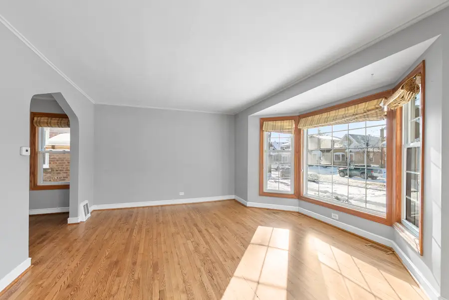 11131 S Artesian Avenue, Chicago, IL 60655 - Image #3
