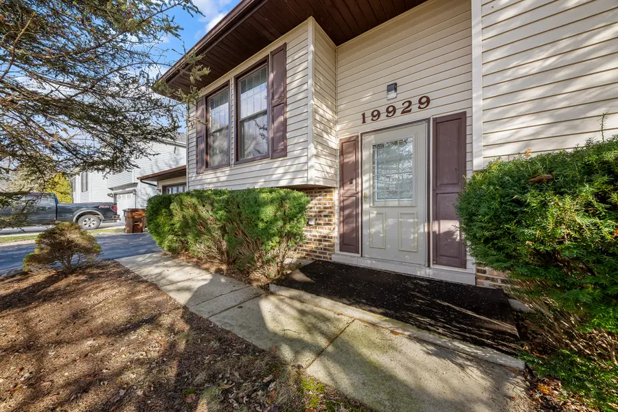 19929 S Schoolhouse Road, Mokena, IL 60448 - Image #3