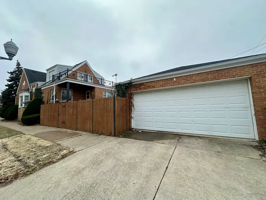 7000 W Henderson Street, Chicago, IL 60634 - Image #2