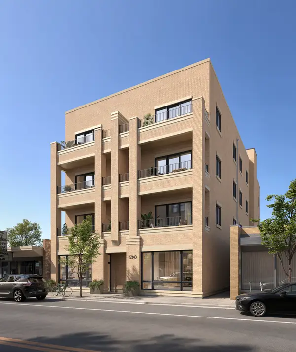 5340 N Lincoln Avenue #401, Chicago, IL 60625