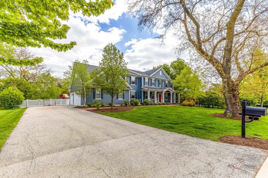 1025 S Vail Avenue, Arlington Heights, IL 60005 - #2
