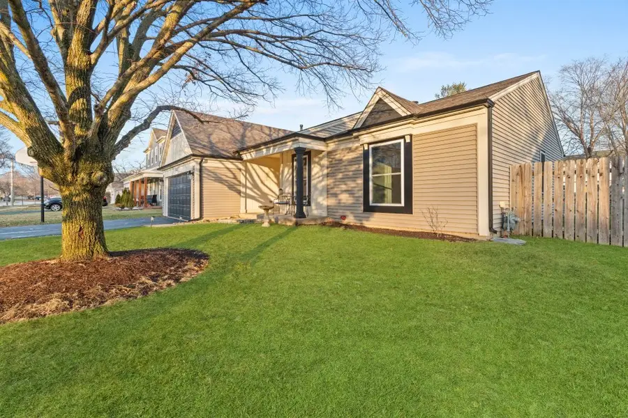 1551 Glacier Parkway, Algonquin, IL 60102 - Image #2