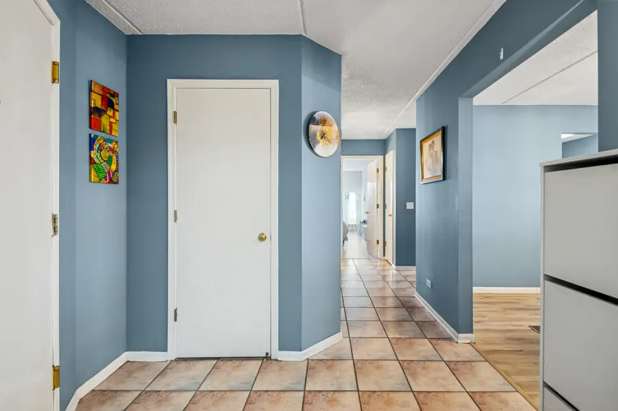 6400 W Berteau Avenue #308, Chicago, IL 60634 - Image #2