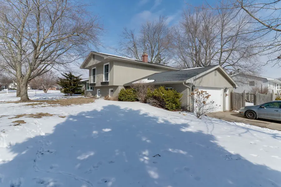 208 Hammitt Drive, Normal, IL 61761 - #2