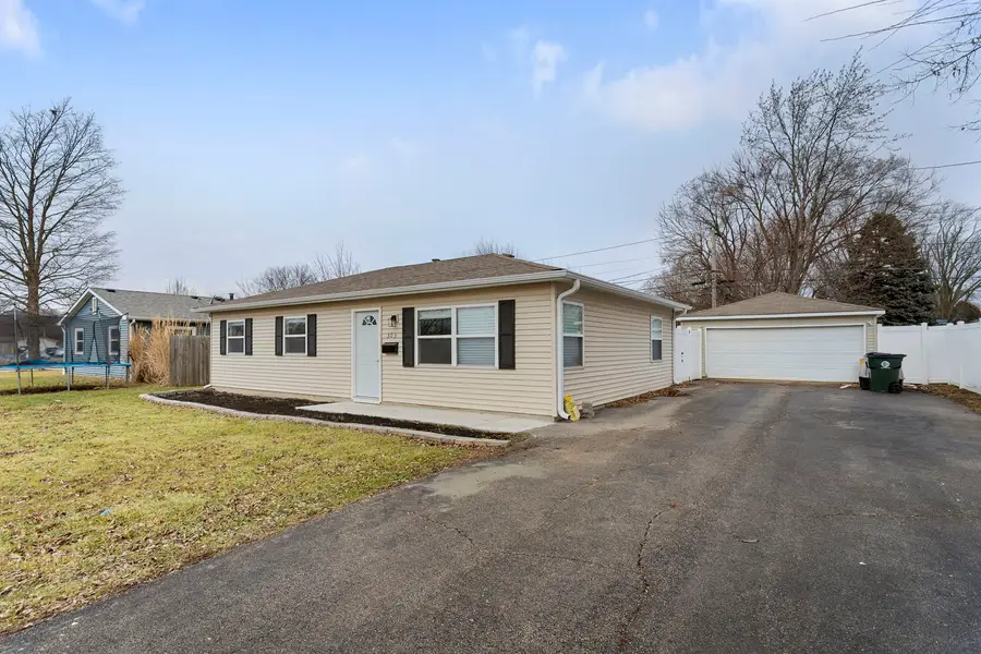 303 Spruce Street, North Aurora, IL 60542 - Image #2