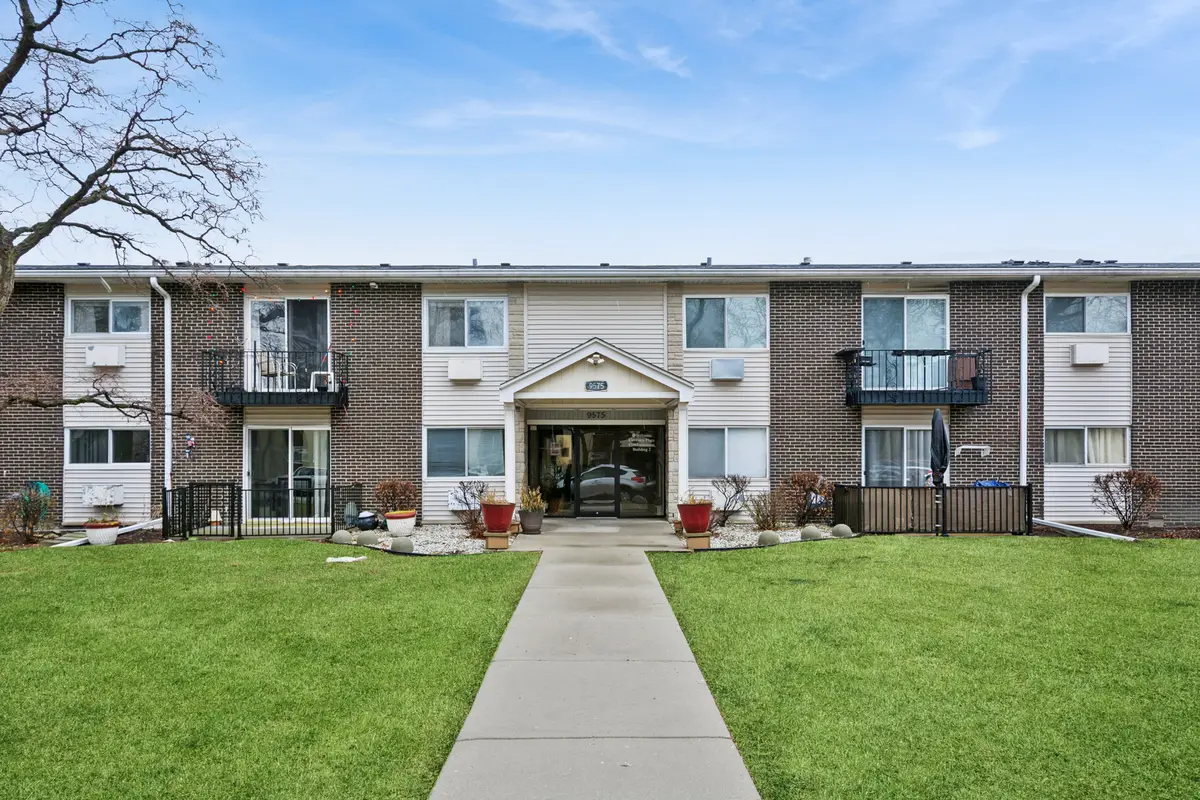 9575 Terrace Place #206F, Des Plaines, IL 60016 - Image #1
