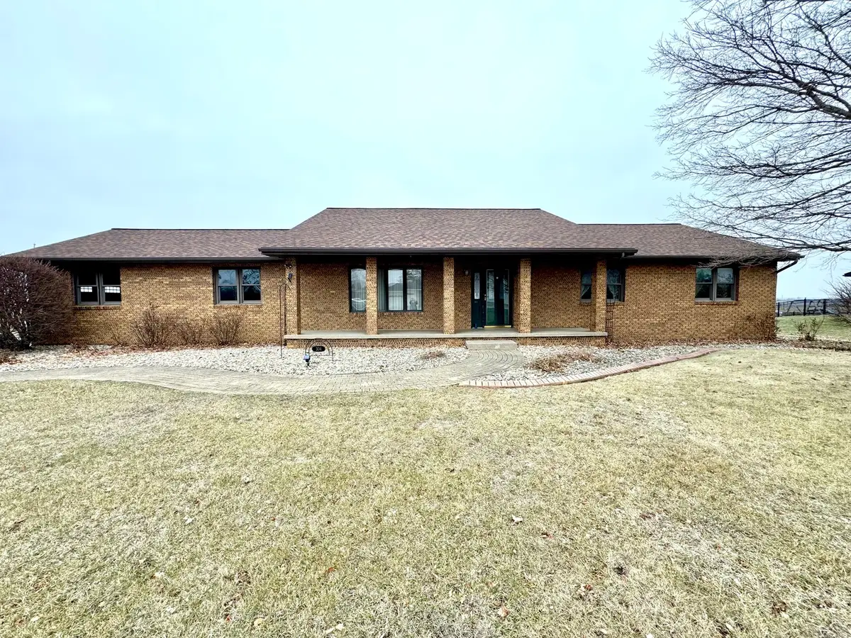 304 Staley Drive, Le Roy, IL 61752 - Image #1