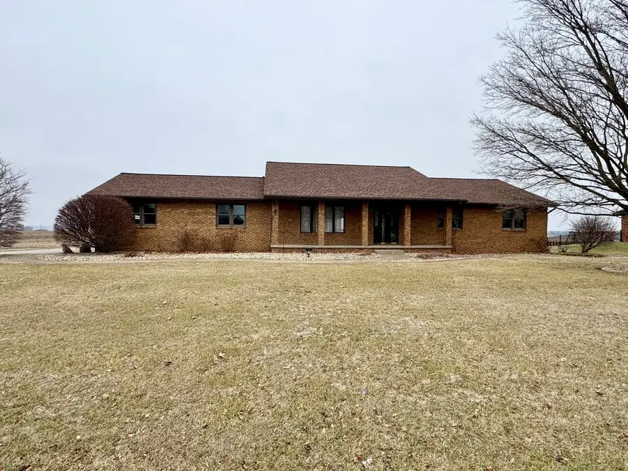 304 Staley Drive, Le Roy, IL 61752 - Image #2