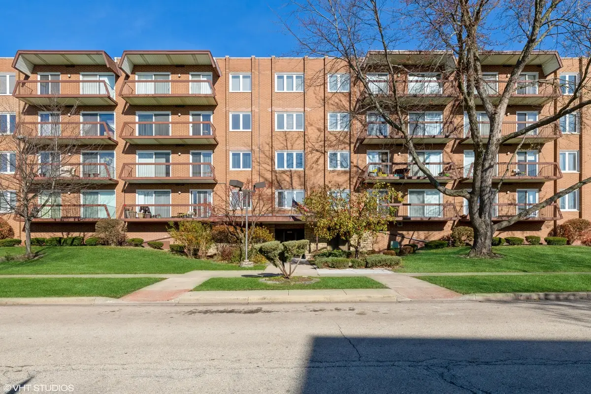 8100 W Foster Lane #510, Niles, IL 60714 - Image #1