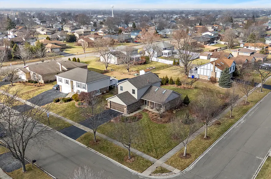 7458 W Wishing Well Drive, Frankfort, IL 60423 - Image #3