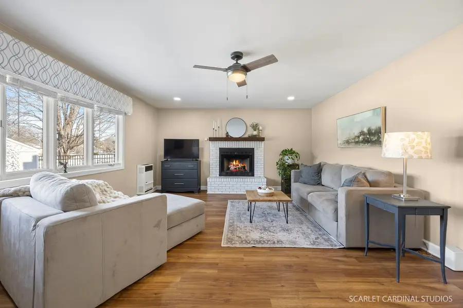 1217 River Oak Drive, Naperville, IL 60565 - Image #2