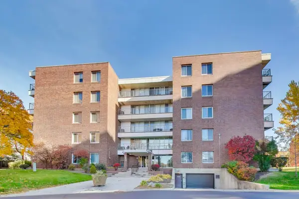 4000 Triumvera Drive #201A, Glenview, IL 60025