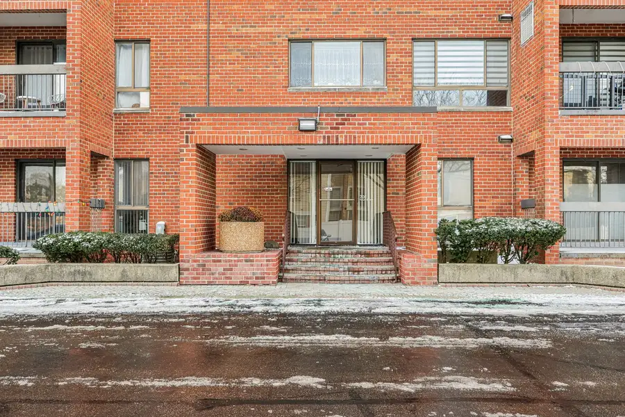 701 Forum Square #102, Glenview, IL 60025 - Image #2