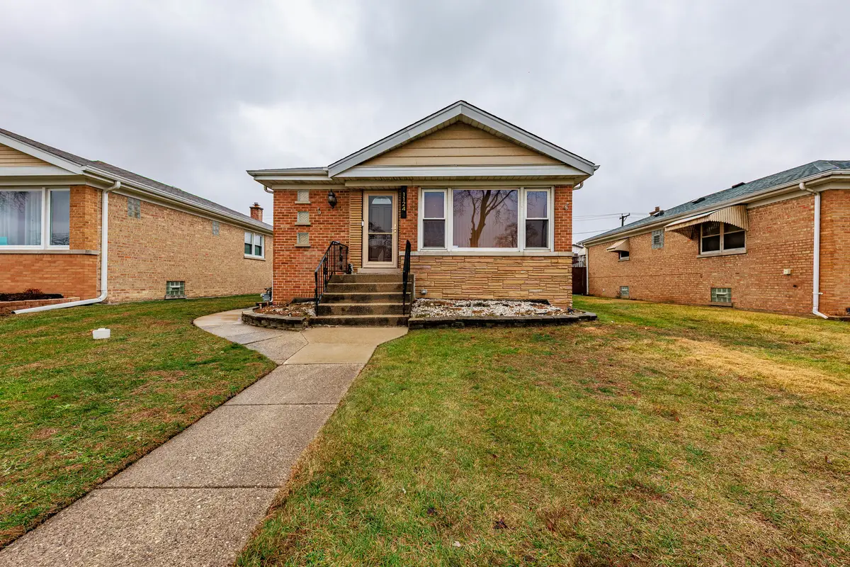 1124 Linden Avenue, Bellwood, IL 60104 - Image #1